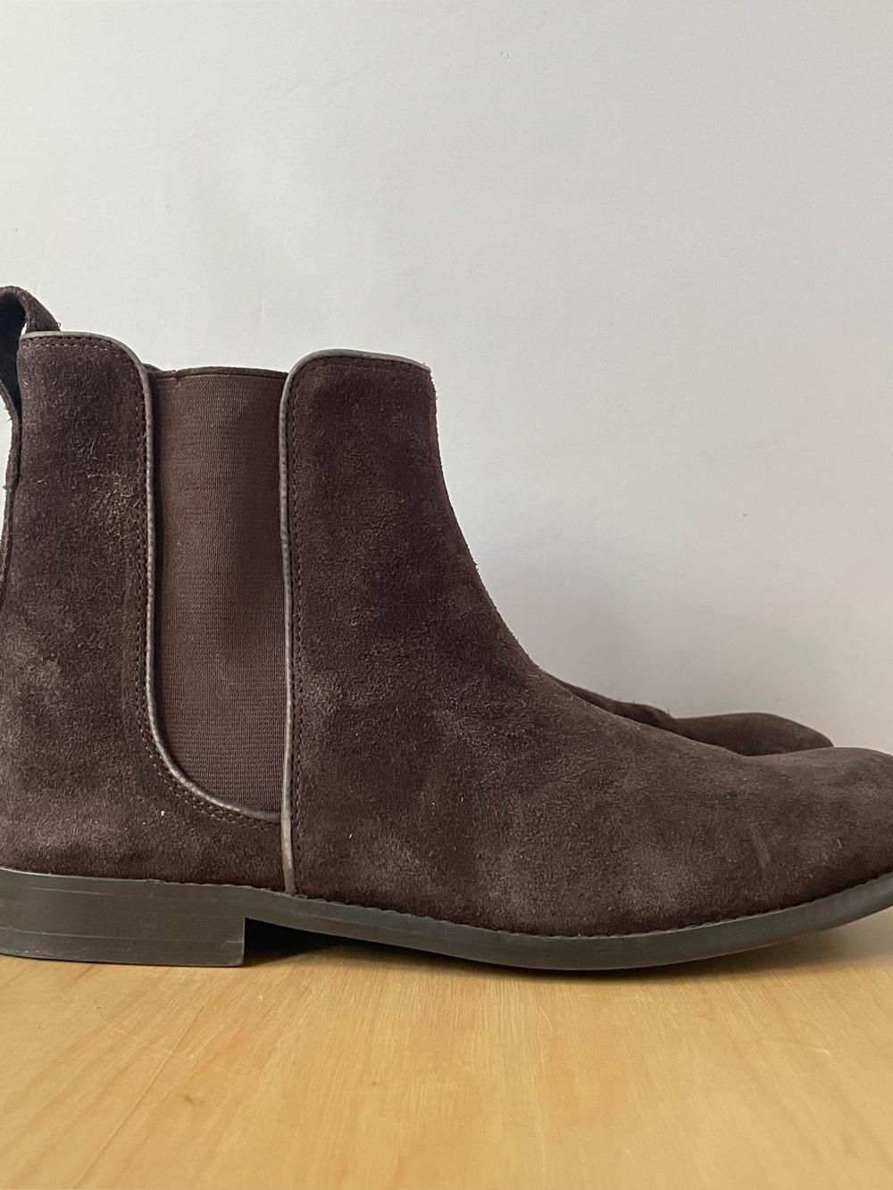 John Varvatos Men’s Suede Chelsea Boots | US 9